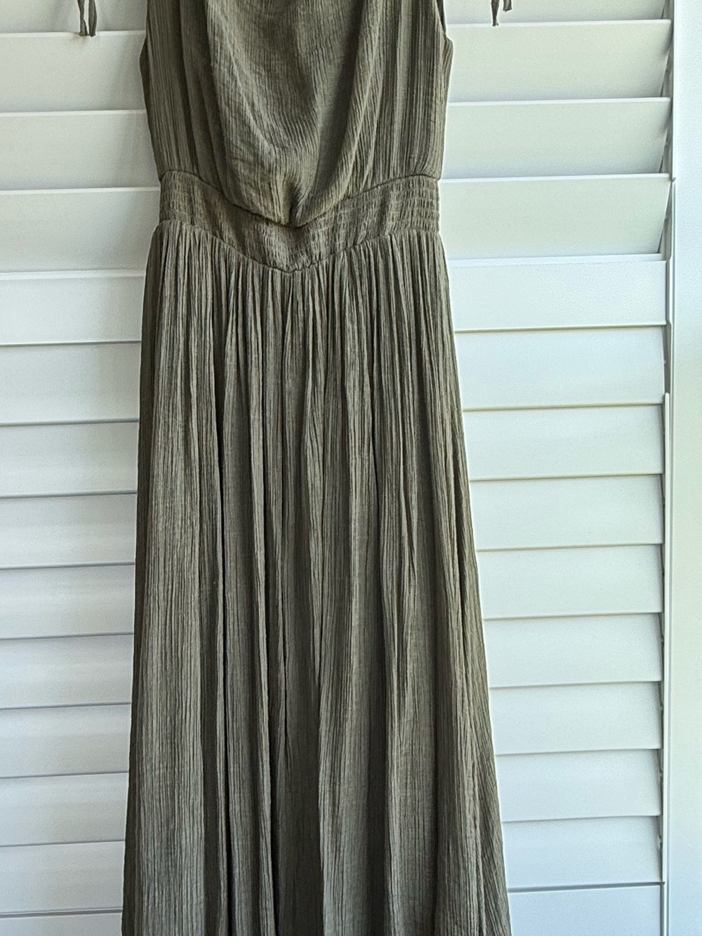 Joyfolie Olive Green Pleated Maxi Dress